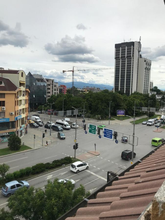 Хотел Сокол Plovdiv Bagian luar foto